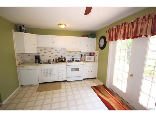 310 Bedford Drive, Warrenton, MO 63383