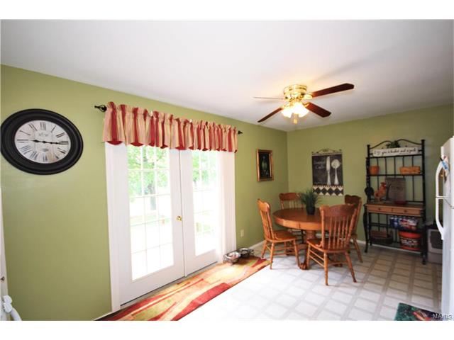 310 Bedford Drive, Warrenton, MO 63383