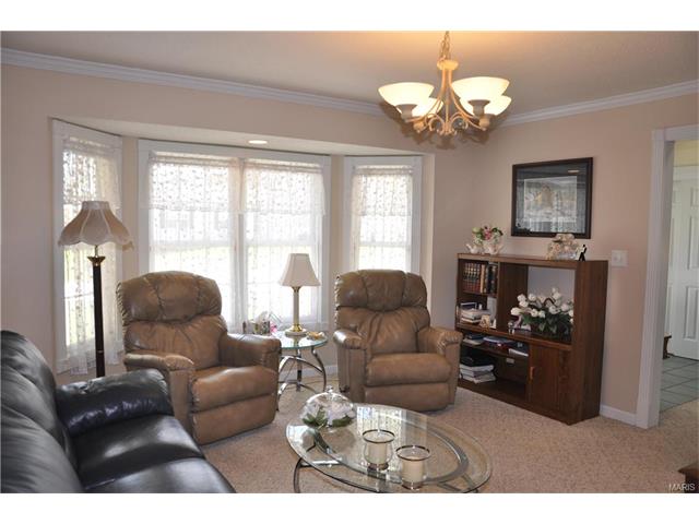 906 Worthington Drive, Warrenton, MO 63383
