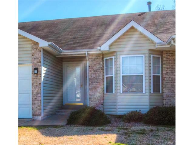 521 Woodview Meadows CT, Wentzville, United States 63385