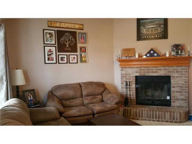 102 Marble Crossing Drive, Wentzville, MO 63385