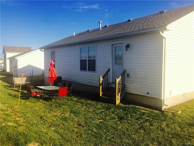 113 Equestrian Drive, Winfield, MO 63389
