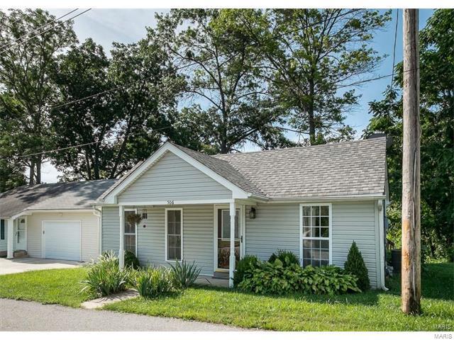 506 West Cherry Street, Winfield, MO 63389