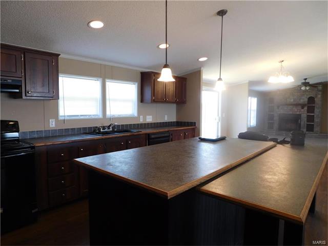 2 Clarence Court, Winfield, MO 63389