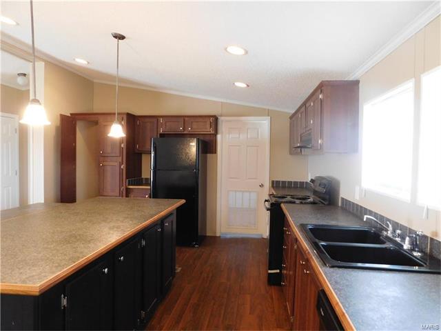 2 Clarence Court, Winfield, MO 63389