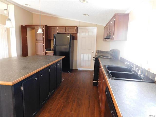 2 Clarence Court, Winfield, MO 63389