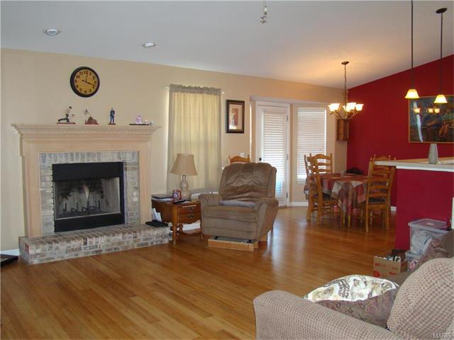 205 Peregrine Drive, Wright City, MO 63390