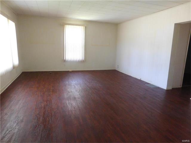 1512 Country Club, Hannibal, MO 63401