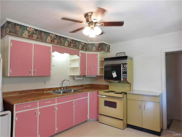 1512 Country Club, Hannibal, MO 63401