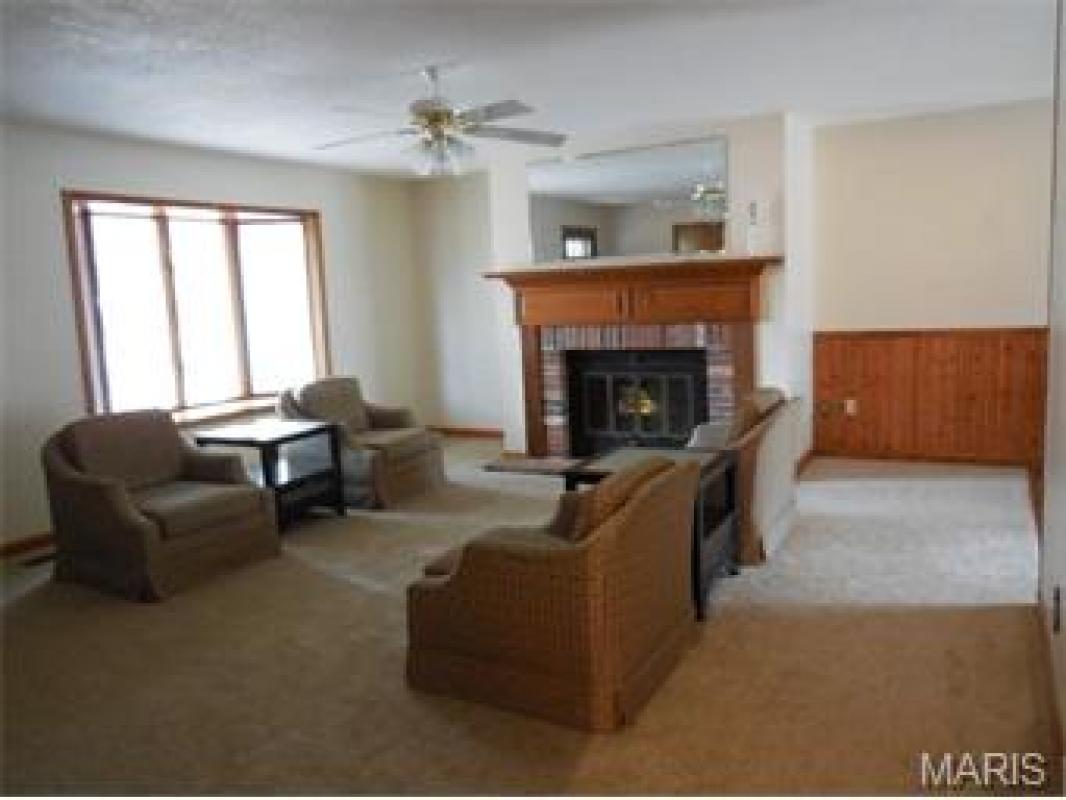 48 Carriage Road, Hannibal, United States 63401
