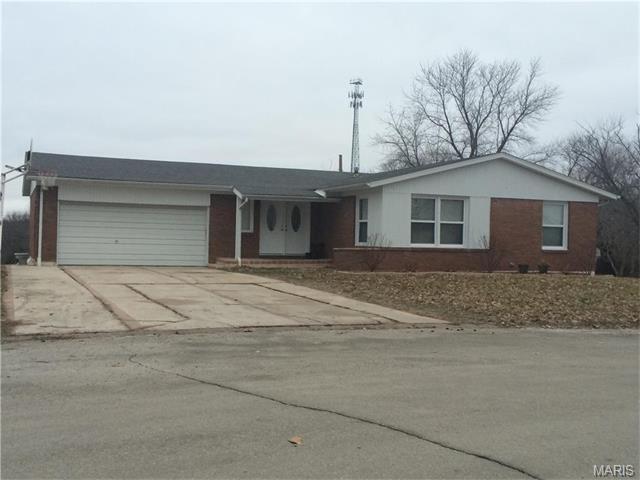 23 Hillcrest Drive, Hannibal, MO 63401