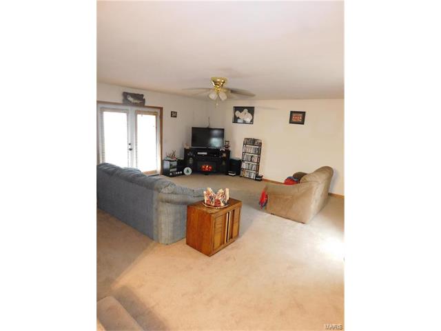 305 N. Center Street, Center, MO 63436