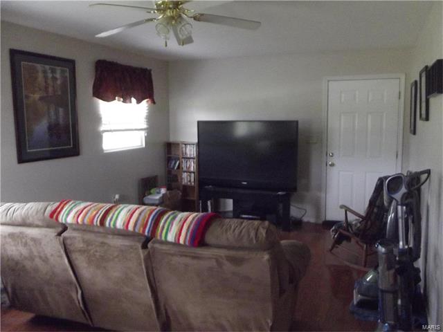 19944 Clinton Place, Monroe City, MO 63456