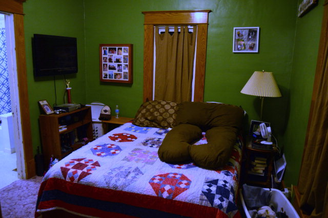 702 E. Bartlett St., LaPlata, MO 63549