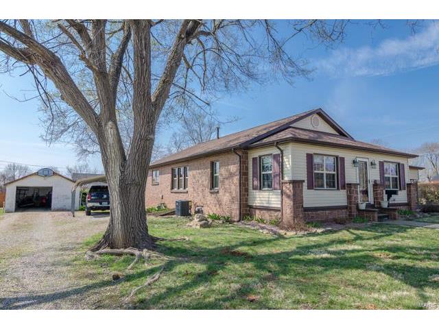 904 East Chestnut Street, Desloge, MO 63601