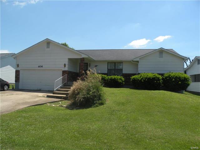 606 Elm Street, Desloge, MO 63601