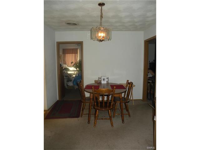 606 Elm Street, Desloge, MO 63601