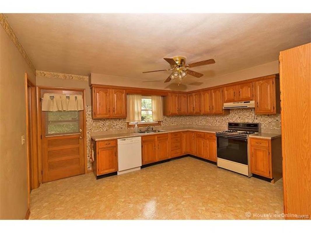 815 Michigan, Farmington, MO 63640