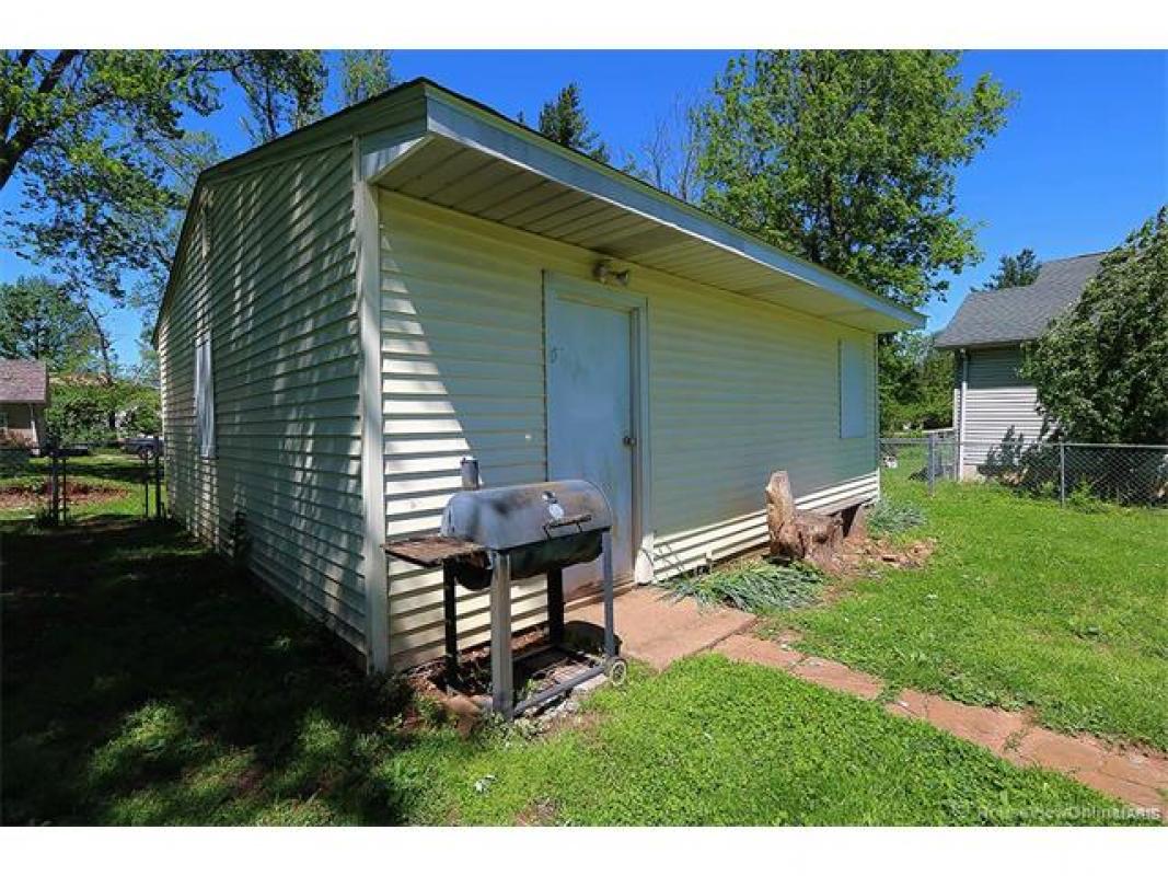 109 Alexander, Farmington, MO 63640