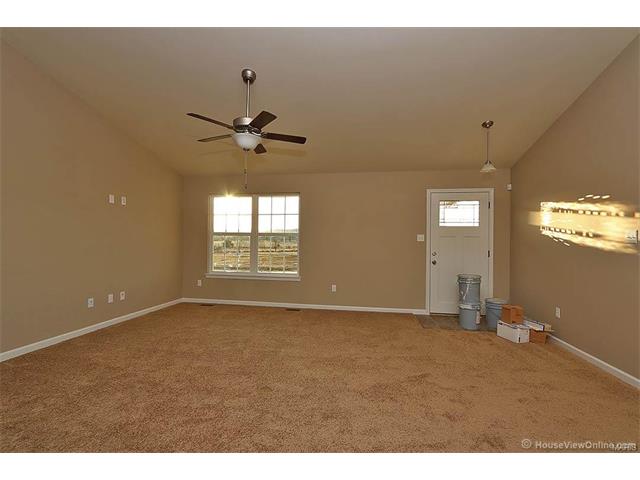 1006 Wolf Creek, Farmington, MO 63640