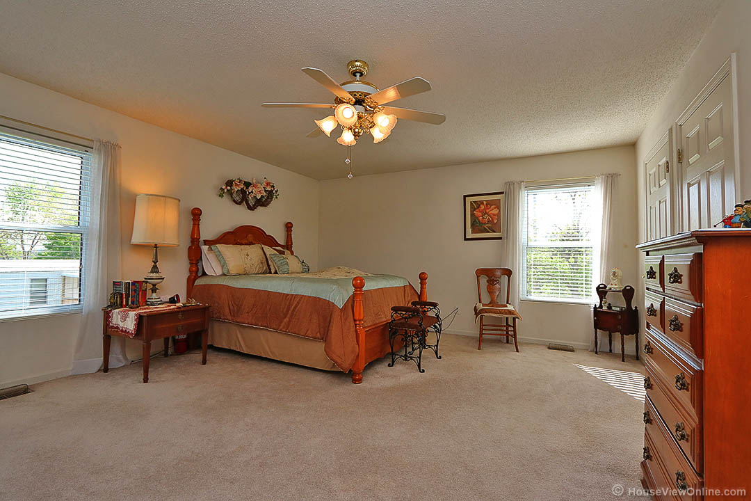 140 Roberts Circle, Farmington, United States 63640