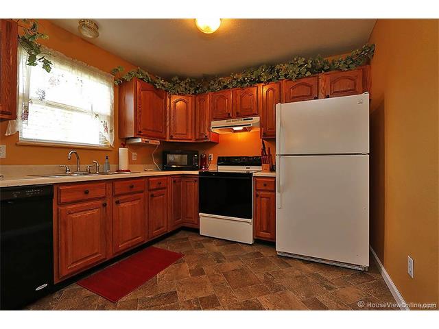 1414 Stonegate Street, Farmington, MO 63640