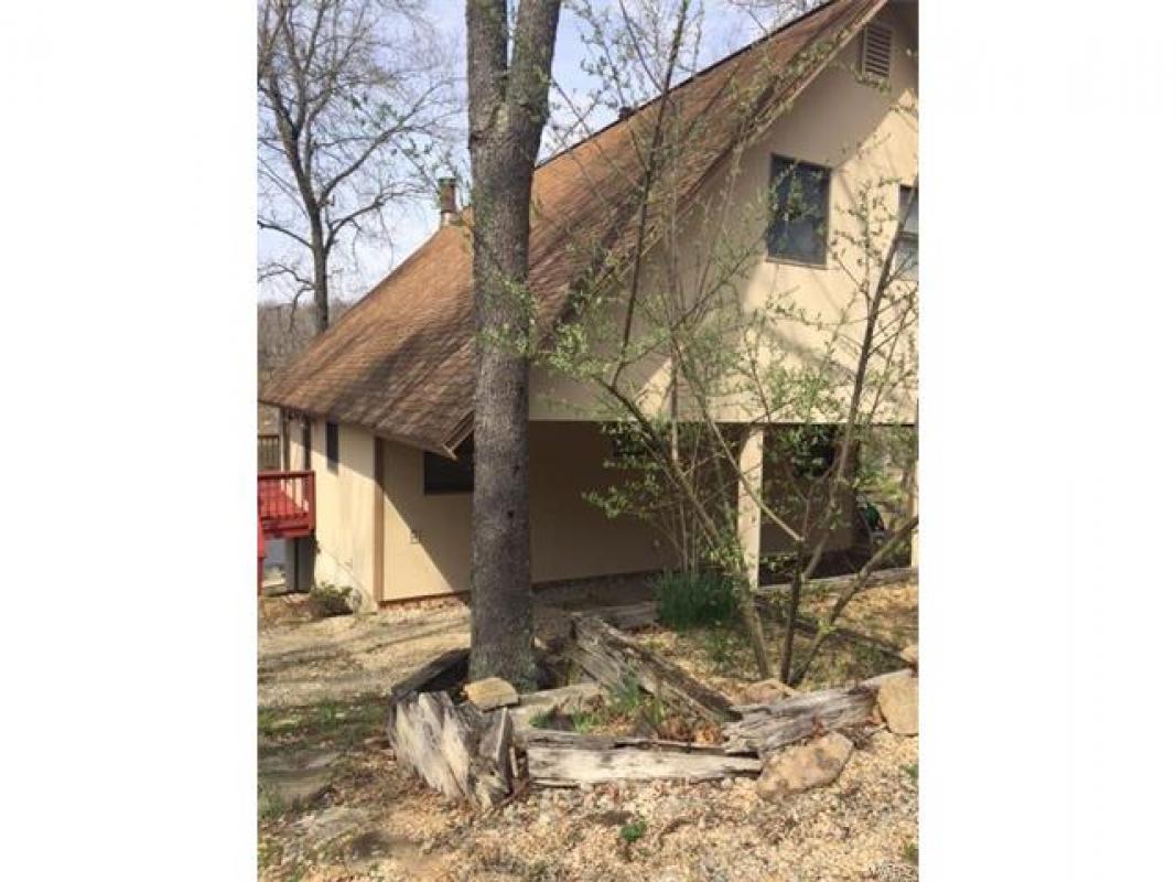 1204 Deer Trail, Fredericktown, MO 63645