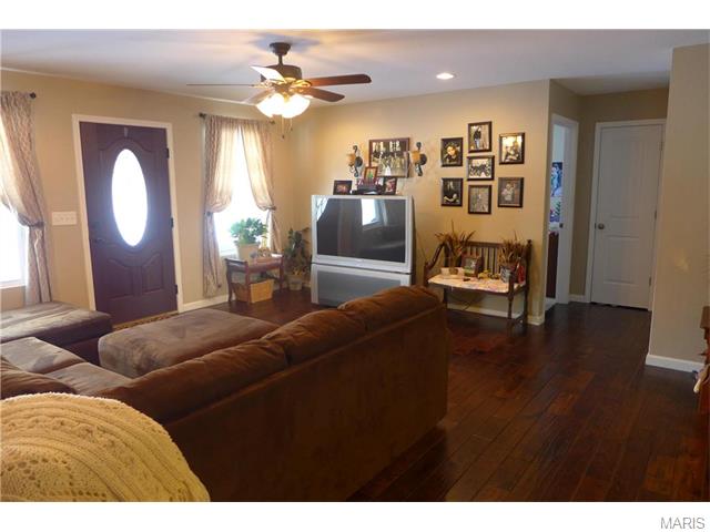 1250 Madison 92106, Fredericktown, MO 63645