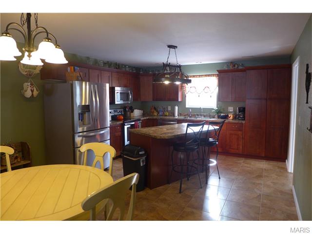 1250 Madison 92106, Fredericktown, MO 63645