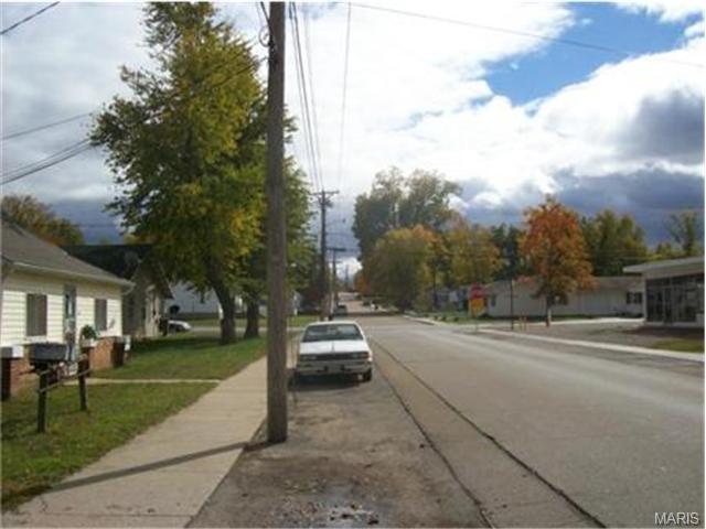 106 West College, Fredericktown, MO 63645