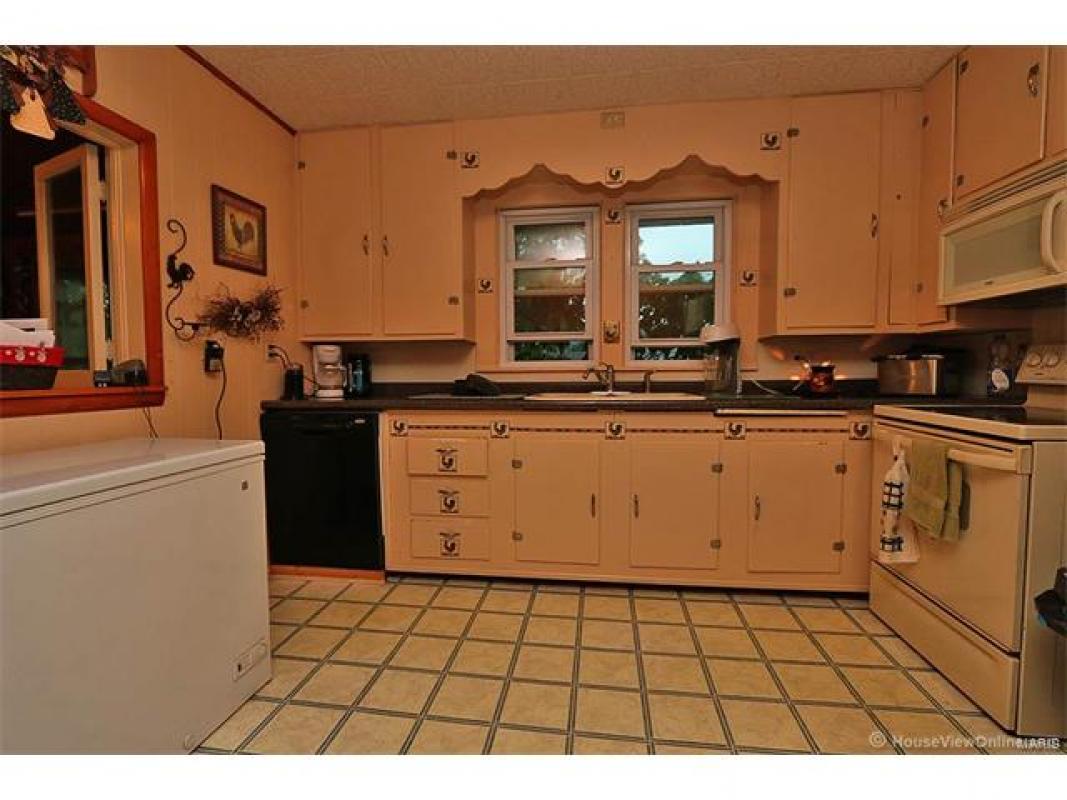 10729 Hwy P , Potosi, MO 63664