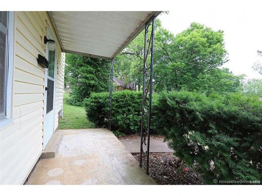 214 Jefferson, Potosi, MO 63664