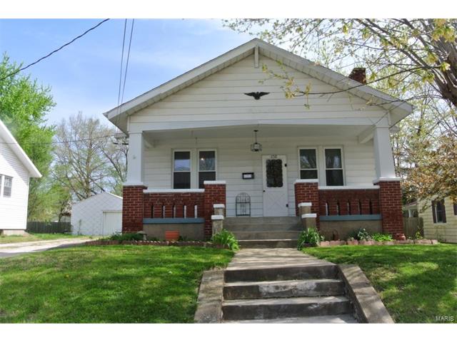 658 N 4th ST, Ste Genevieve, MO 63670