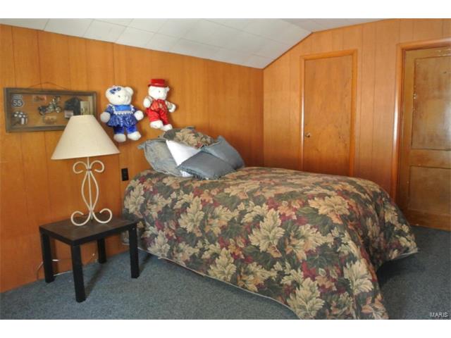658 N 4th ST, Ste Genevieve, MO 63670