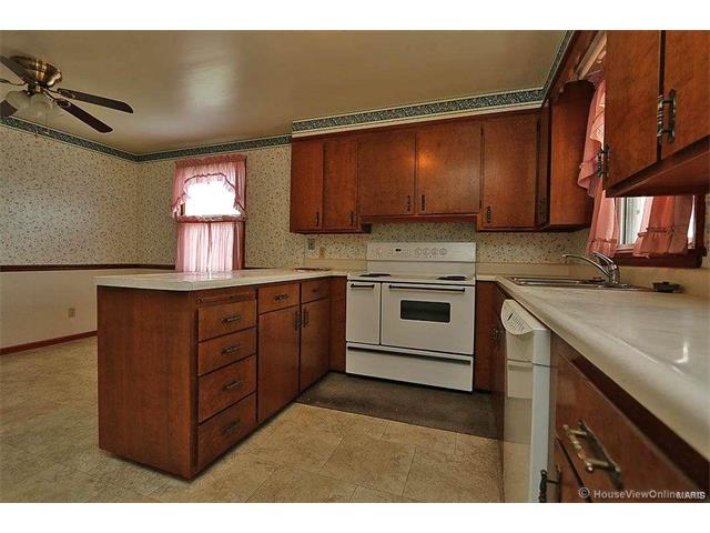 529 LaRose, Ste Genevieve, MO 63670
