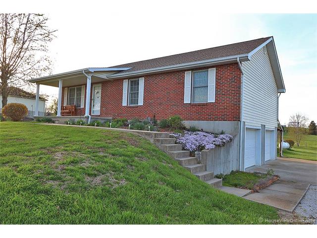 18425 Garden Drive, Ste Genevieve, MO 63670