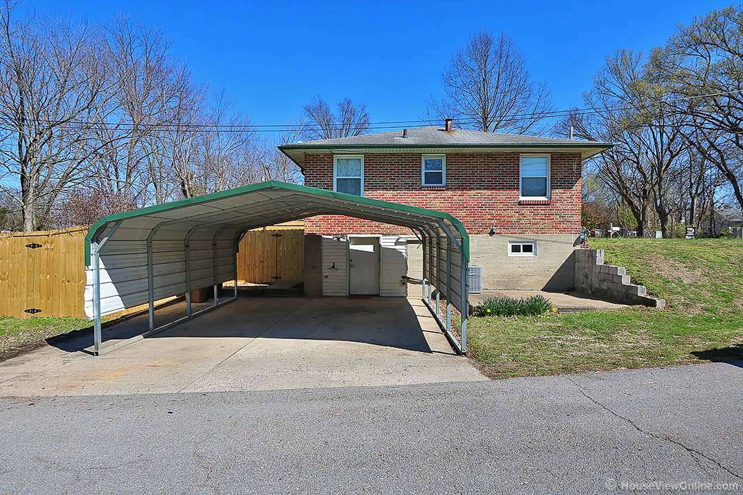 2018 Bloomfield Road, Cape Girardeau, MO 63701