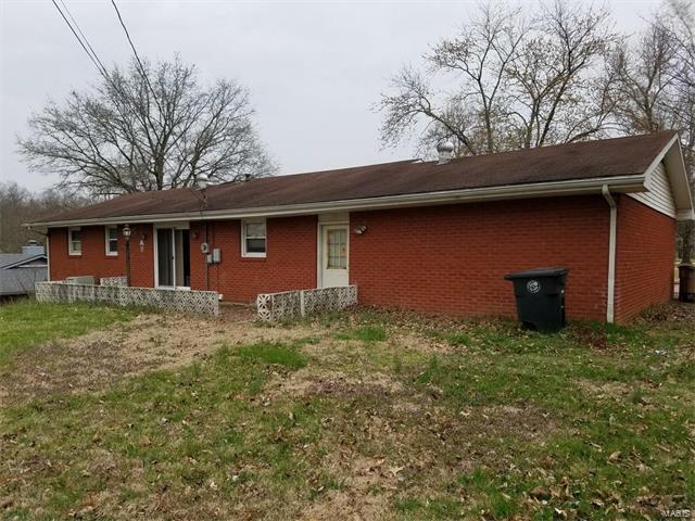 1814 East Weissinger Lane, Cape Girardeau, MO 63701