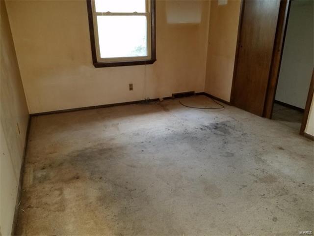 1814 East Weissinger Lane, Cape Girardeau, MO 63701