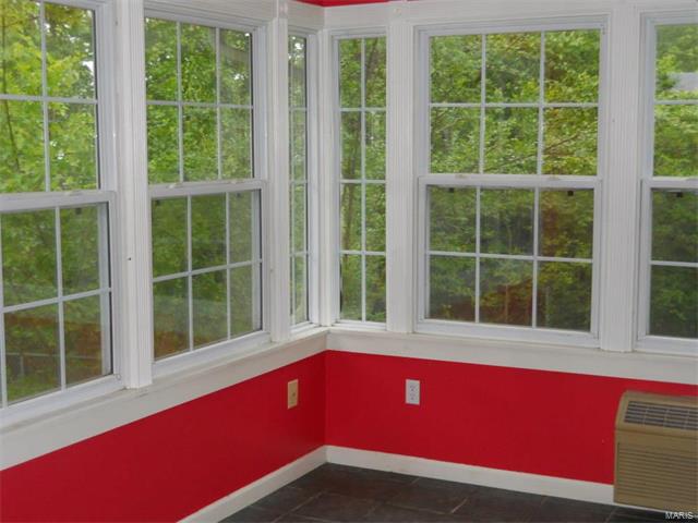 1608 North Henderson, Cape Girardeau, MO 63701