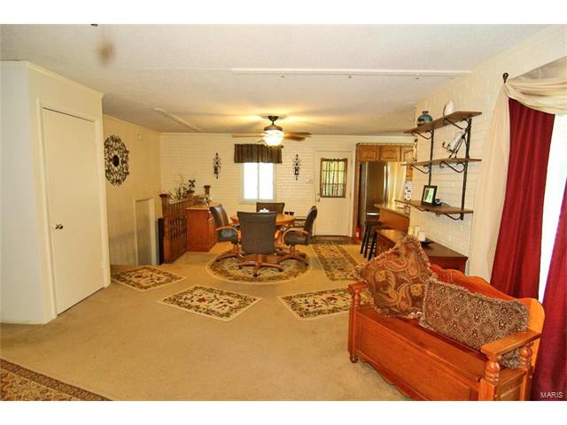 32914 County Road 309, Advance, MO 63730