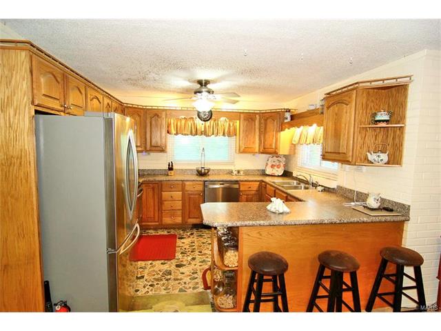 32914 County Road 309, Advance, MO 63730
