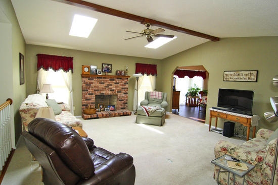 105 N Jane Ann, Advance, MO 63730