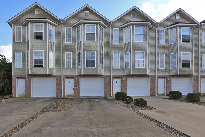 2397 Garrett Lane#D, Jackson, MO 63755