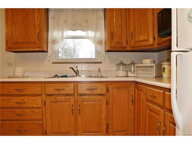 917 Chloe, Perryville, MO 63775