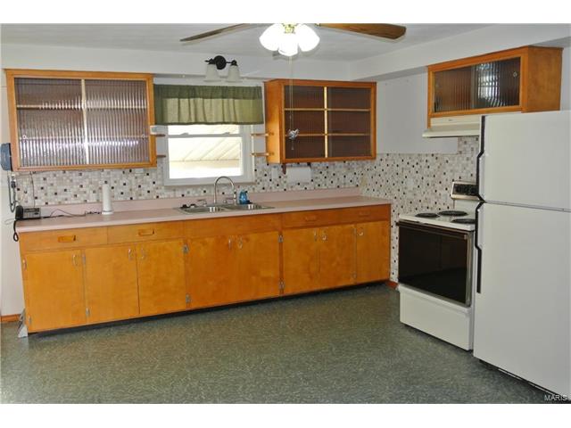 1001 Grand Avenue, Perryville, MO 63775