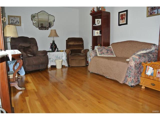 116 North Waters, Perryville, MO 63775