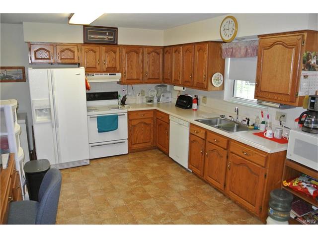 116 North Waters, Perryville, MO 63775