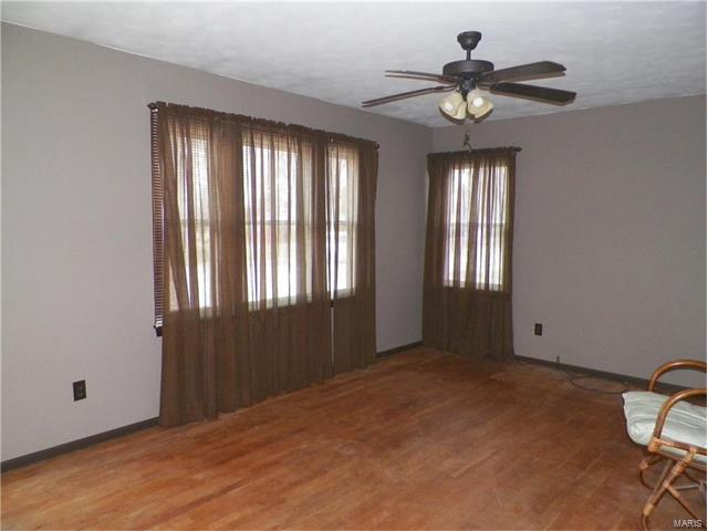718 Gray, Perryville, MO 63775