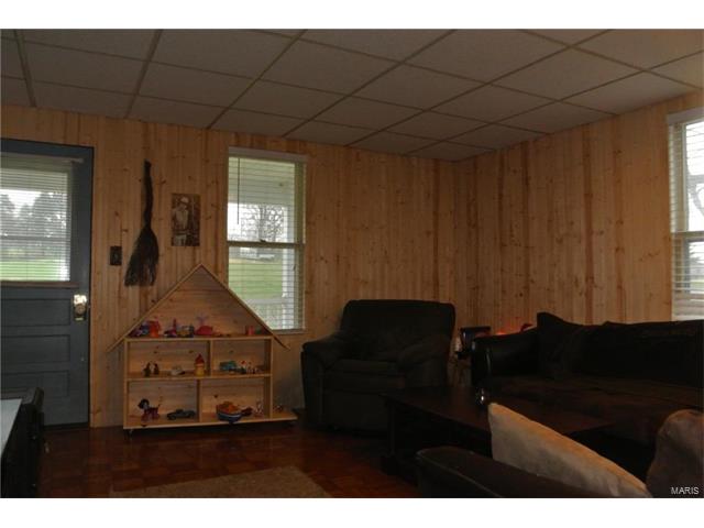 2241 S Kingshighway, Perryville, MO 63775